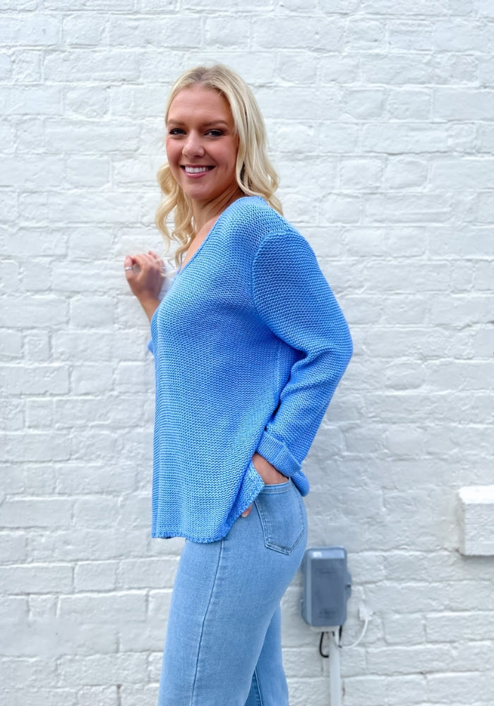Load image into Gallery viewer, EDDISON COTTON ROLL SLEEVE KNIT - CORNFLOWER BLUE