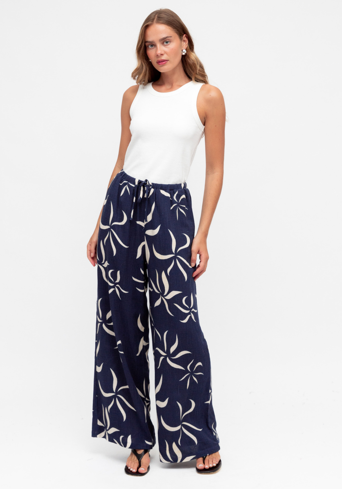 Load image into Gallery viewer, AYANA RELAXED PANTS - NAVY