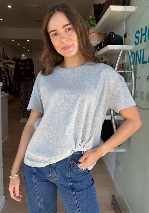 JESSIE EASY TUCK TEE - GREY