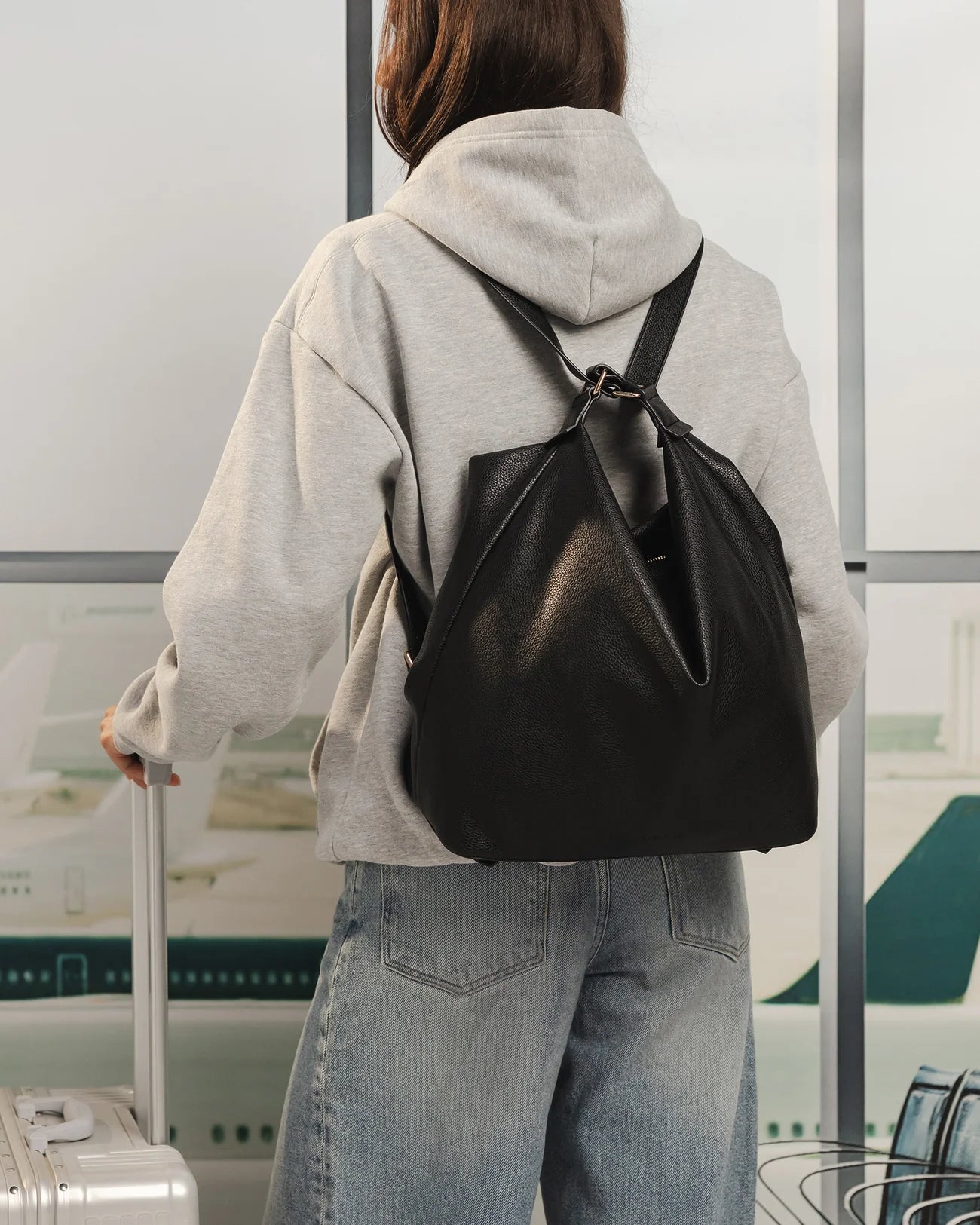 LOUENHIDE MILEY CONVERTIBLE BACKPACK - BLACK