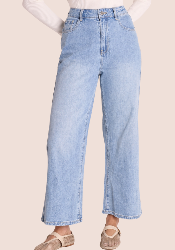 FEATHER + NOISE CASSIE CROPPED JEAN - MID BLUE