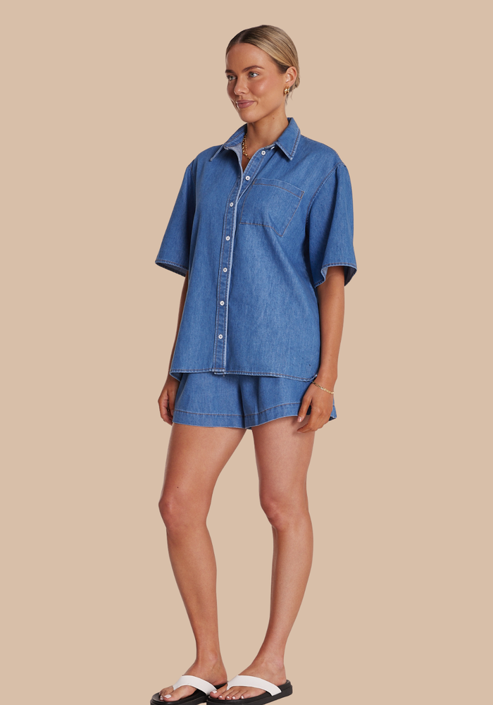 Load image into Gallery viewer, FEATHER + NOISE ARLO CROPPED SHIRT - HERITAGE BLUE