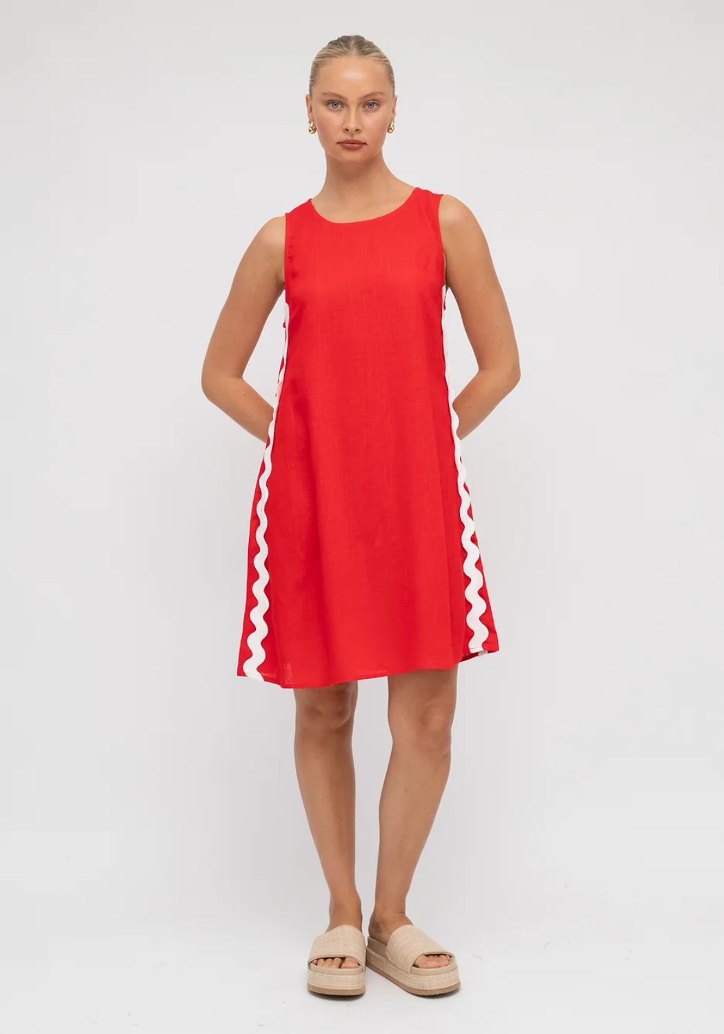 LAYLA SHIFT DRESS - RED