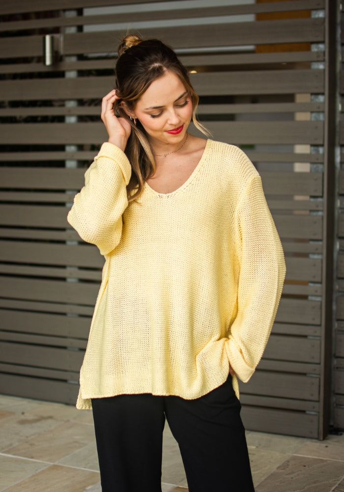 Load image into Gallery viewer, EDDISON COTTON ROLL SLEEVE KNIT - YELLOW