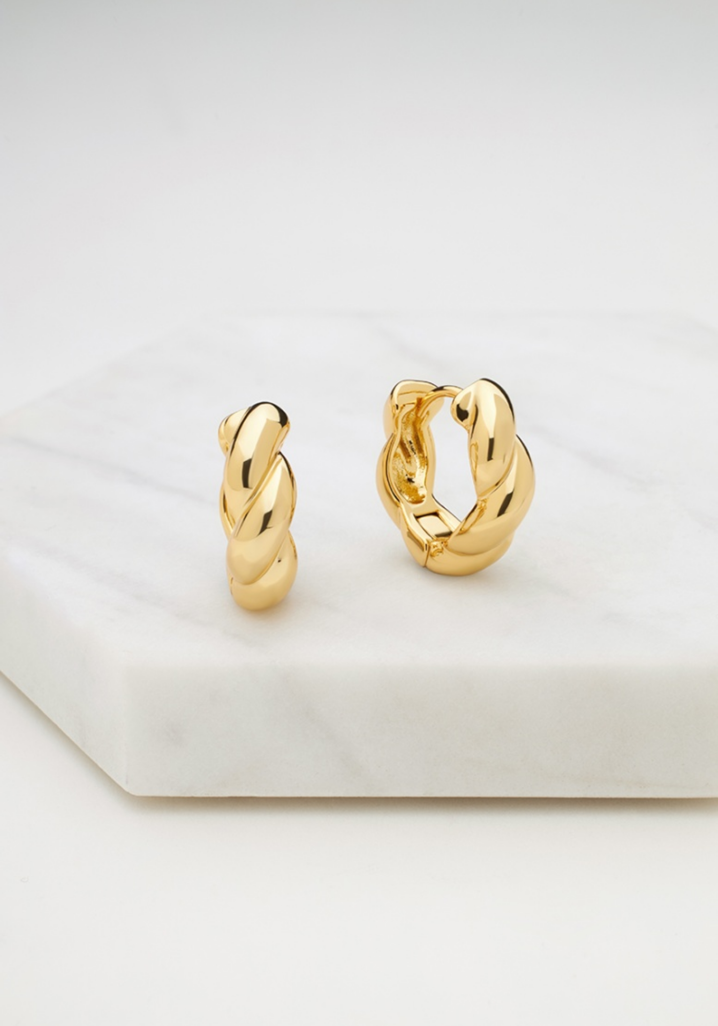 ZAFINO MAYA HOOP - GOLD