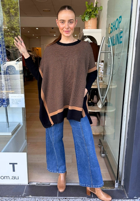 ARLET OVERSIZED KNIT - TAN AND BLACK
