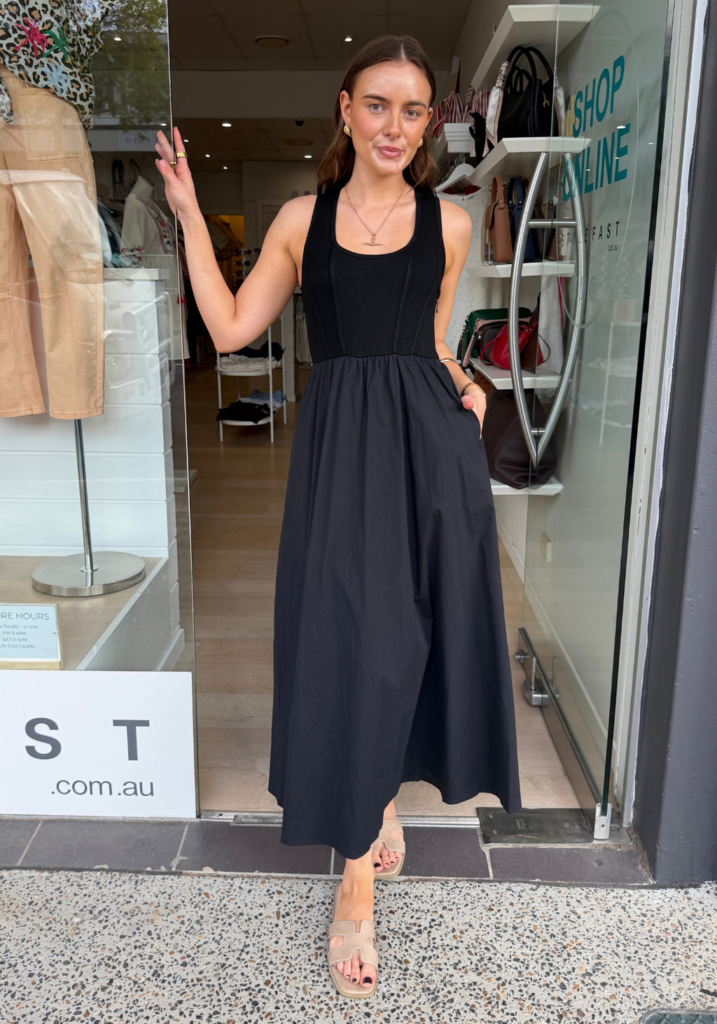 SIENNA FITTED BODICE MIDI DRESS - BLACK