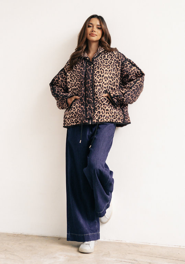 Load image into Gallery viewer, CHELSEA PUFFER - LEOPARD PRINT