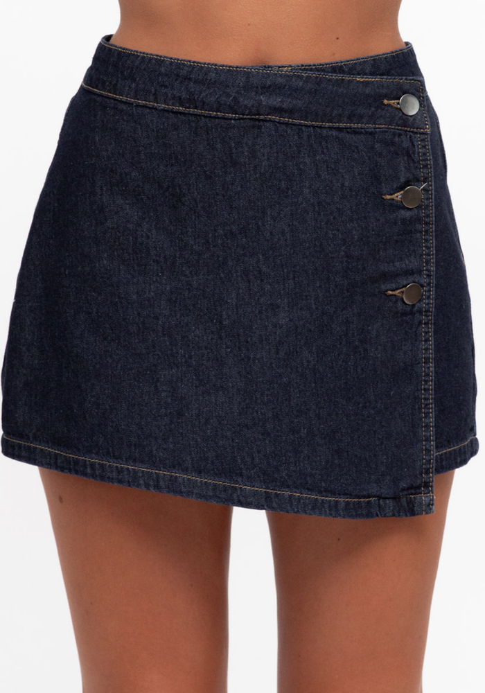 Load image into Gallery viewer, REAGAN DENIM SKORT - DARK INDIGO