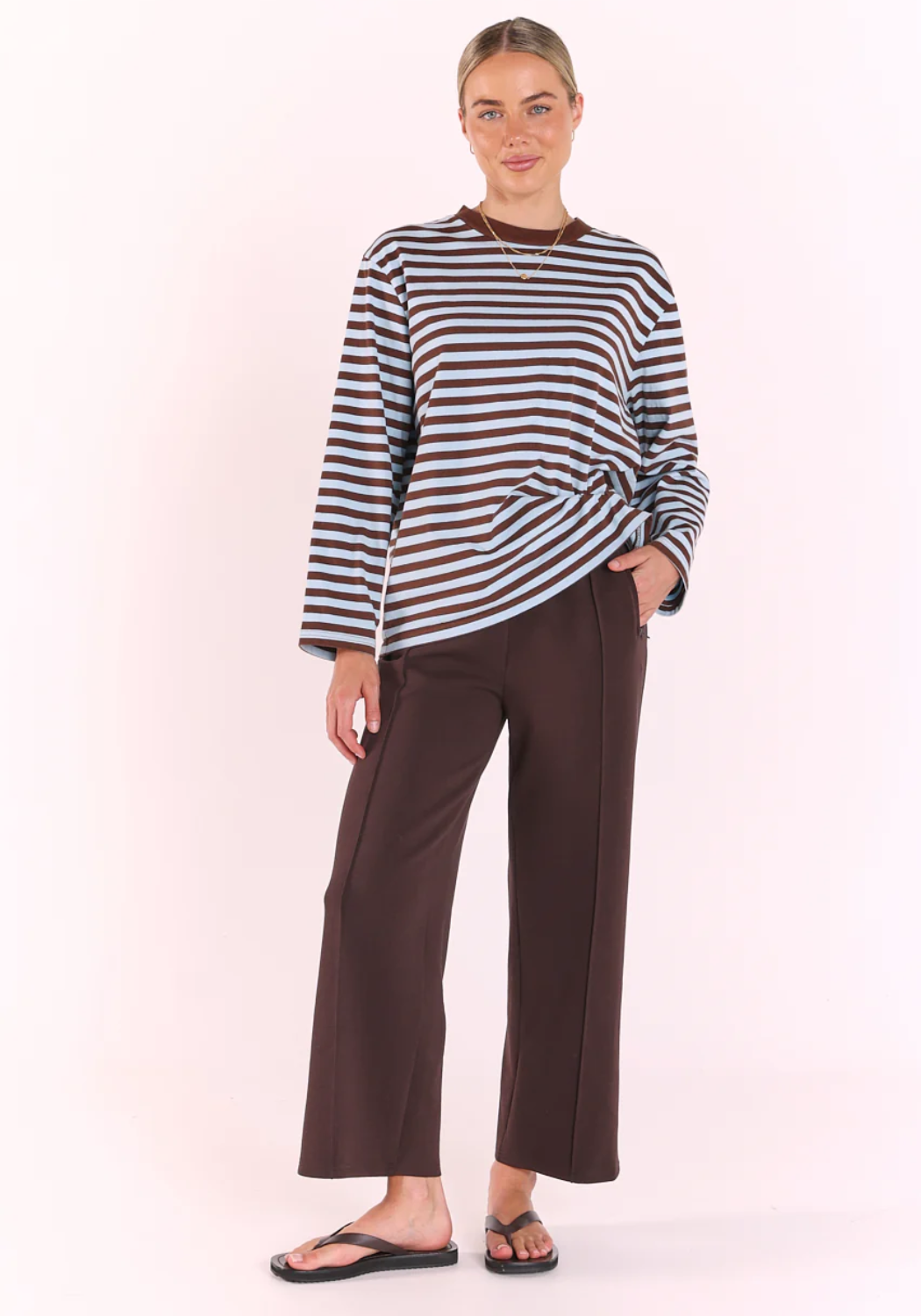 FEATHER + NOISE CARTER LONG SLEEVE TEE - CHOC/BLUE