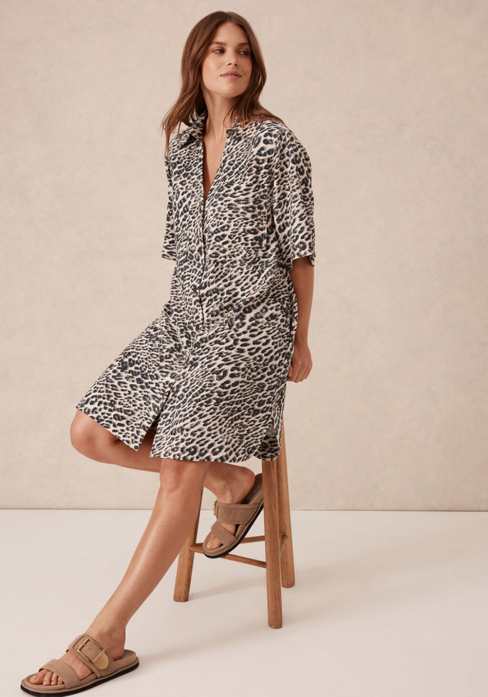 Load image into Gallery viewer, CERES LIFE BOXY SHIRTDRESS - LEOPARD