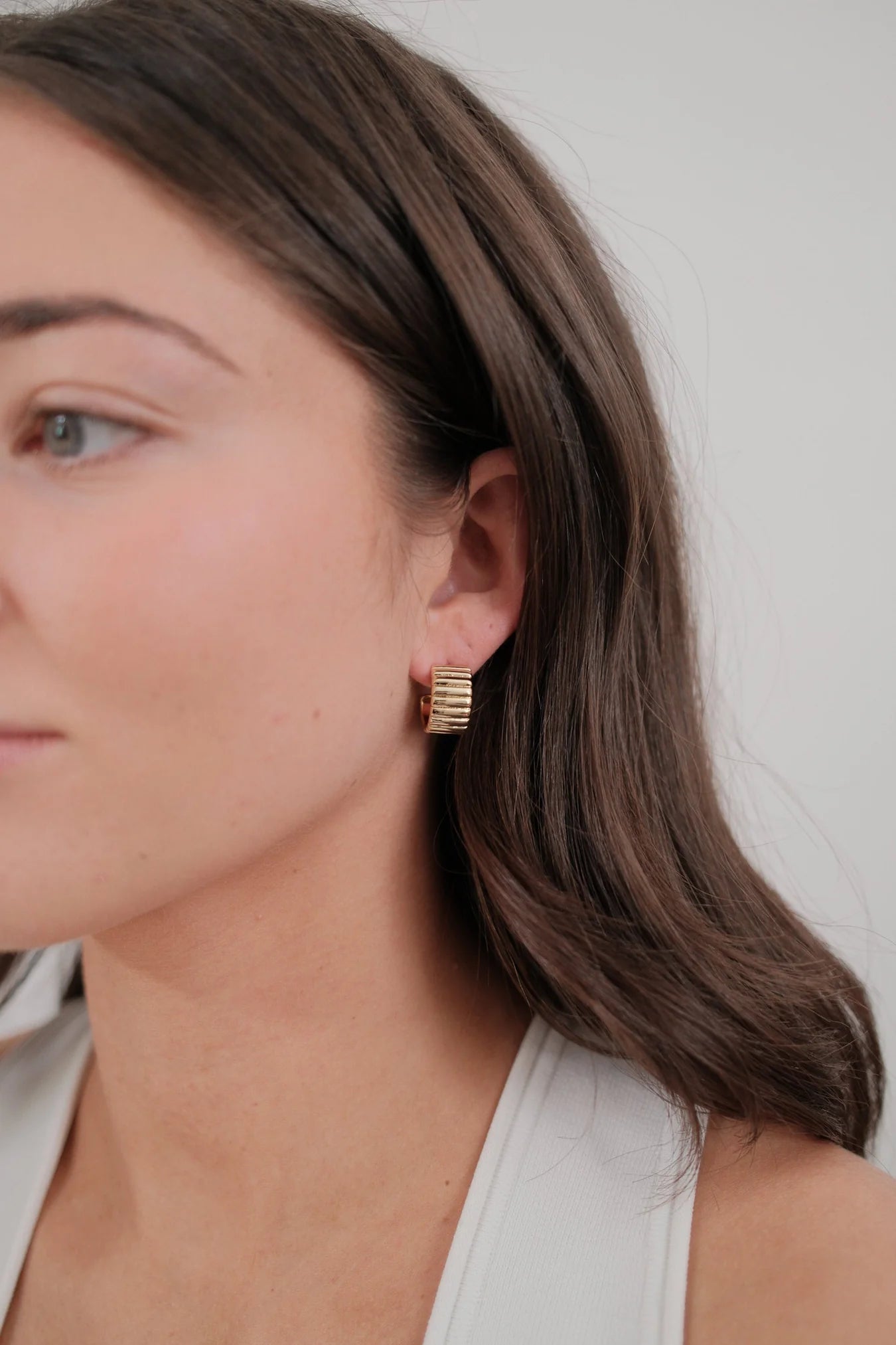 ZAFINO HARLOW HOOP - GOLD