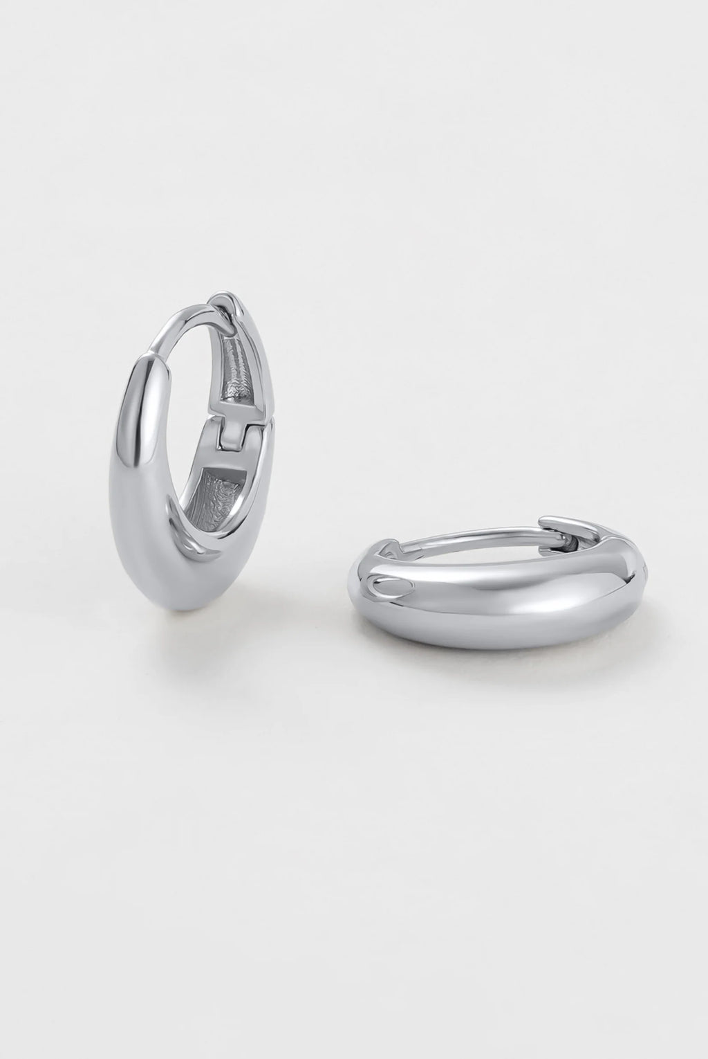 ZAFINO CLEO HOOP MEDIUM- SILVER