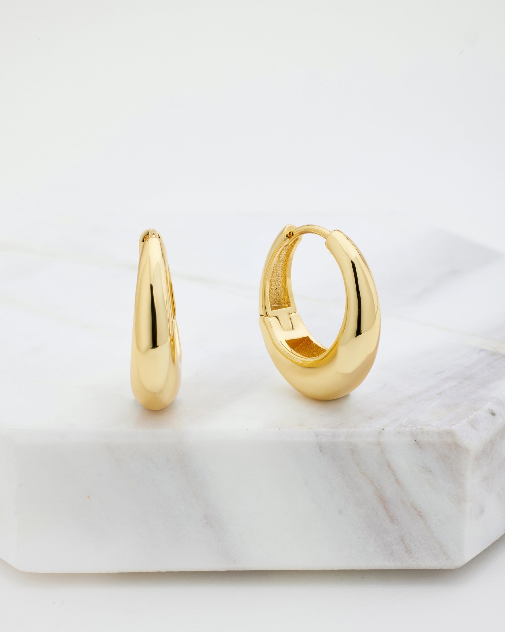 ZAFINO CLEO HOOP MEDIUM- GOLD