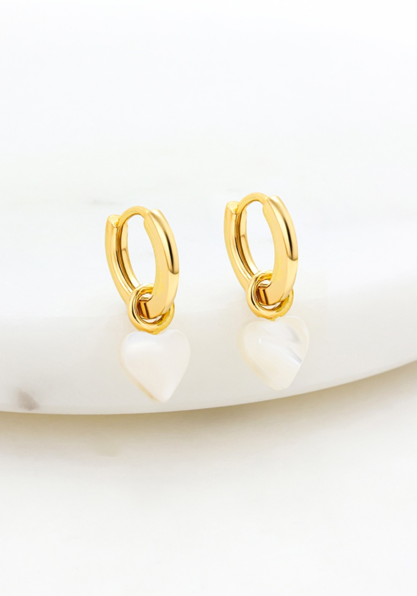 ZAFINO SOFIA HOOP - WHITE/GOLD