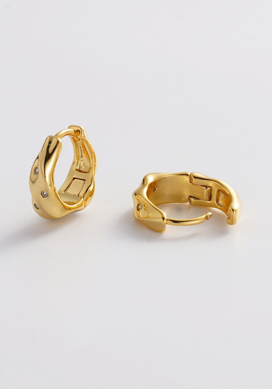 ZAFINO JUNE HOOP - GOLD