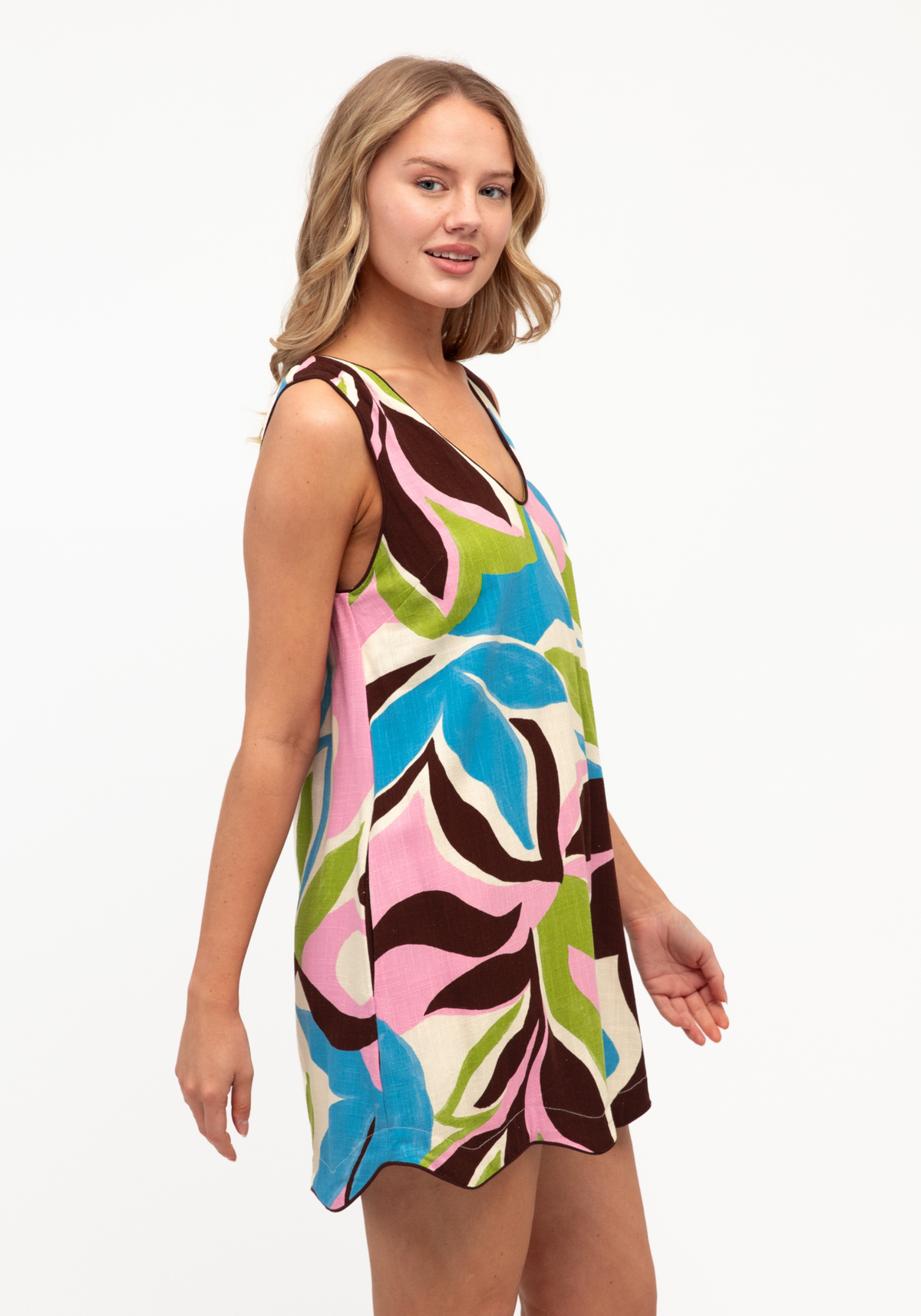 EDEN SCALLOPED HEM SHIFT DRESS - CHOCOLATE PRINT