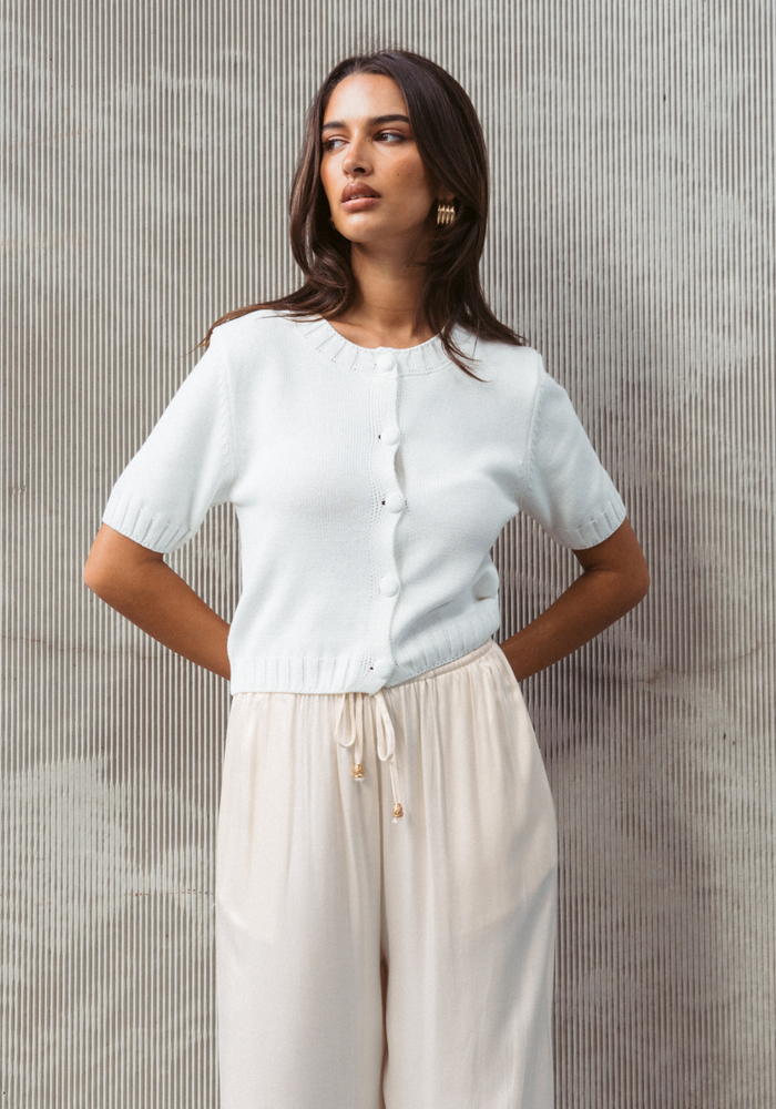 LUNA BUTTON FRONT FITTED KNIT - WHITE