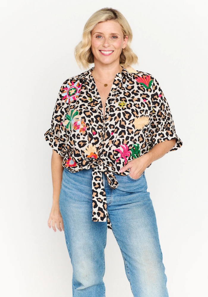 LEO TIE SHIRT - LEOPARD PRINT