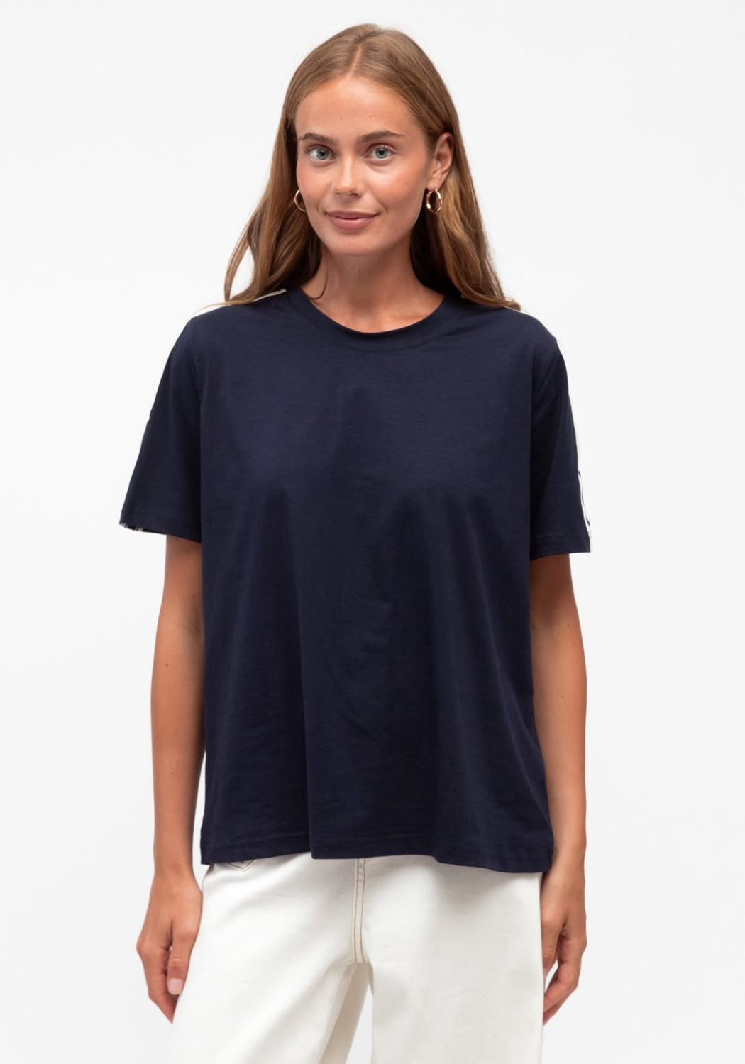 JACKIE SLEEVE DETAIL TEE - NAVY