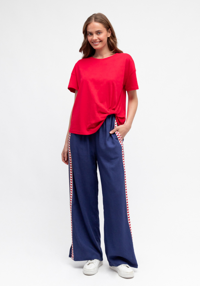 Load image into Gallery viewer, JESSIE EASY TUCK TEE - RED