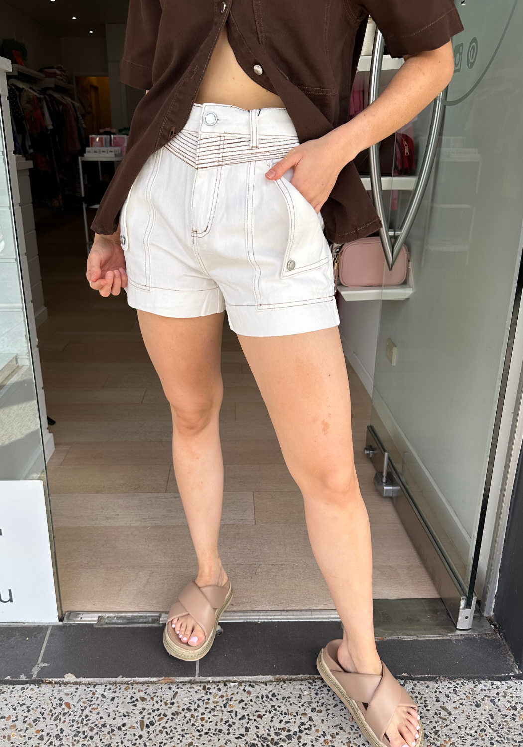 CASPER RIGID DENIM SHORT - IVORY