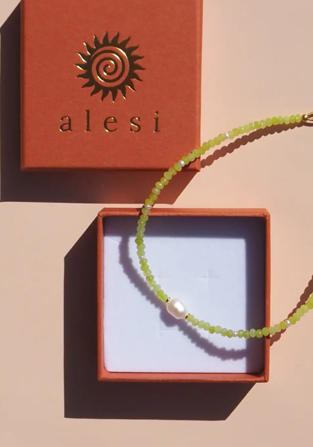ALESI FRESHWATER PEARL BEADED NECKLACE - LIME GEMSTONE
