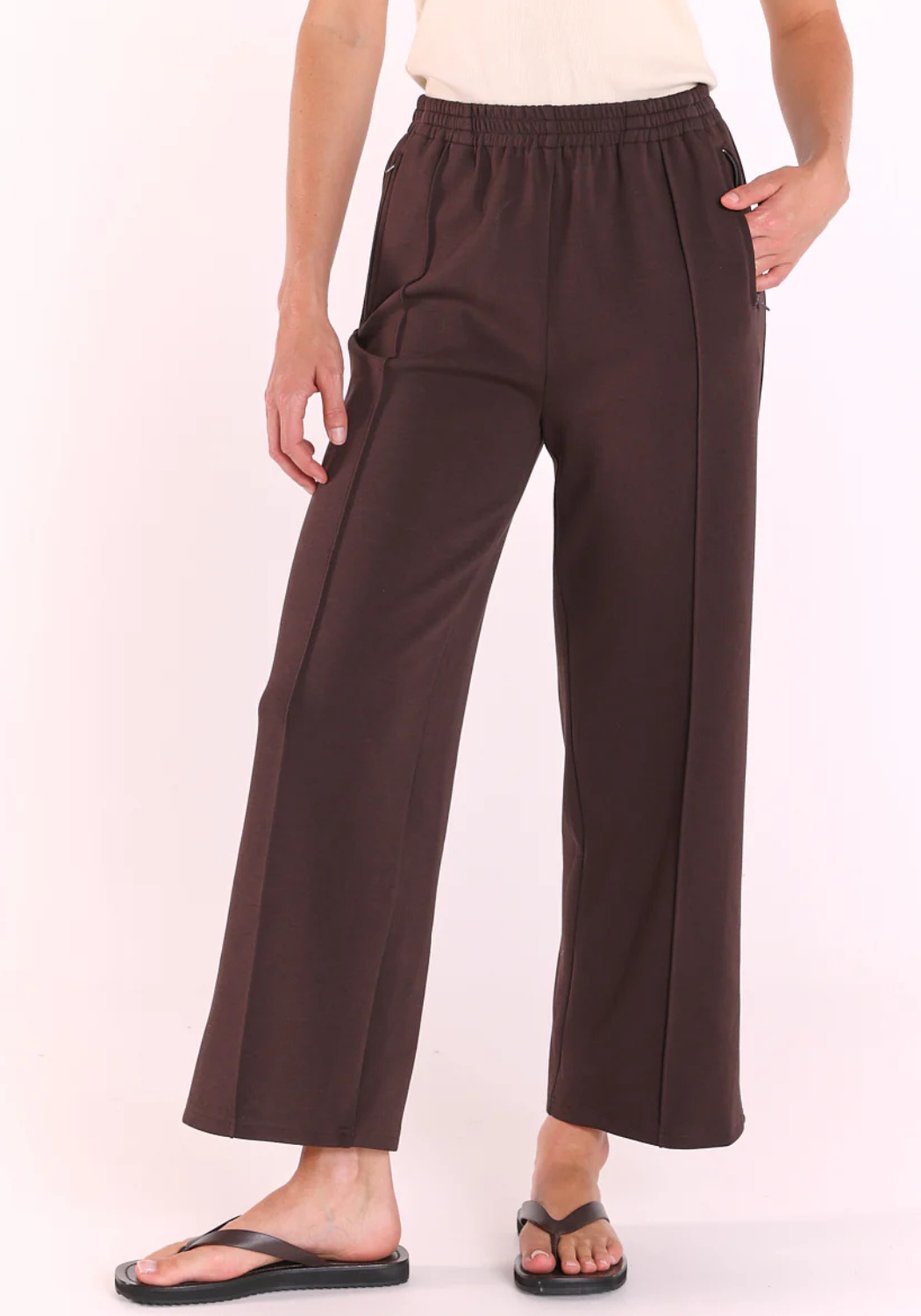 FEATHER + NOISE NOAH CROPPED PANT - DARK CHOCOLATE