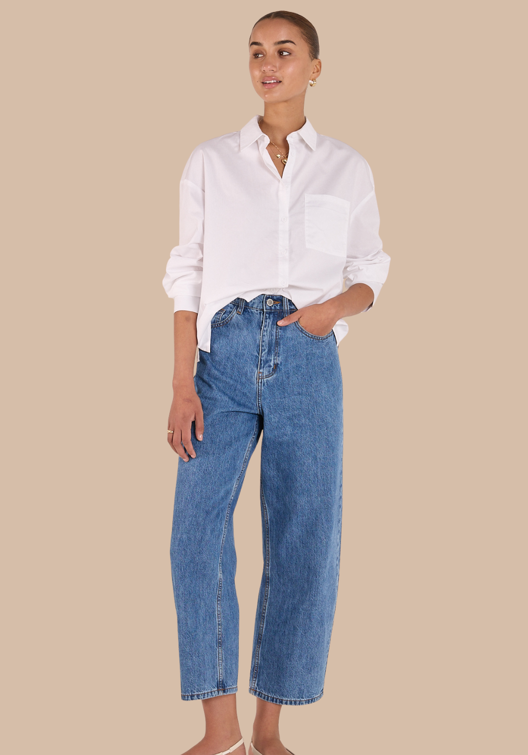 FEATHER + NOISE LOLA CROPPED BARREL JEAN - BLUE