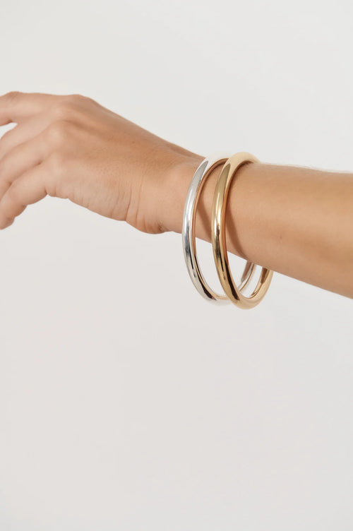 ADORNE ELLERY ESSENTIAL METAL BANGLE - SILVER