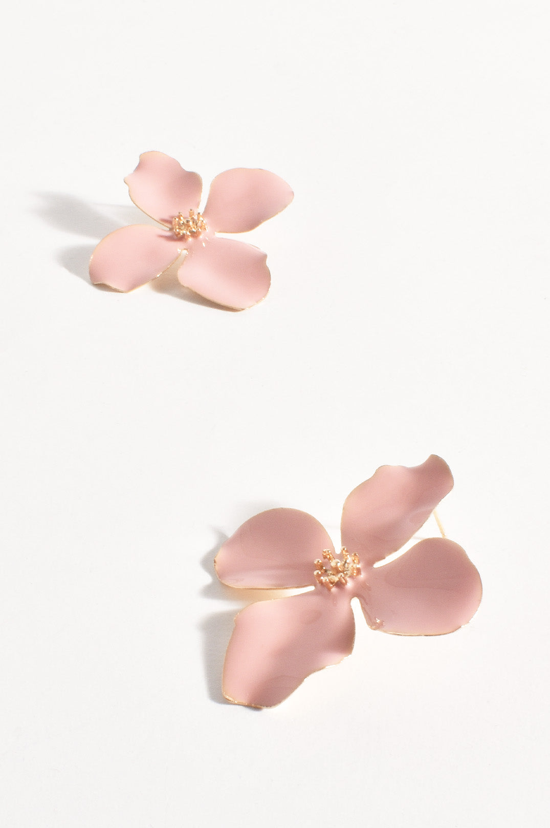 ADORNE ENAMEL PAINTED FLORAL EARRINGS - PINK