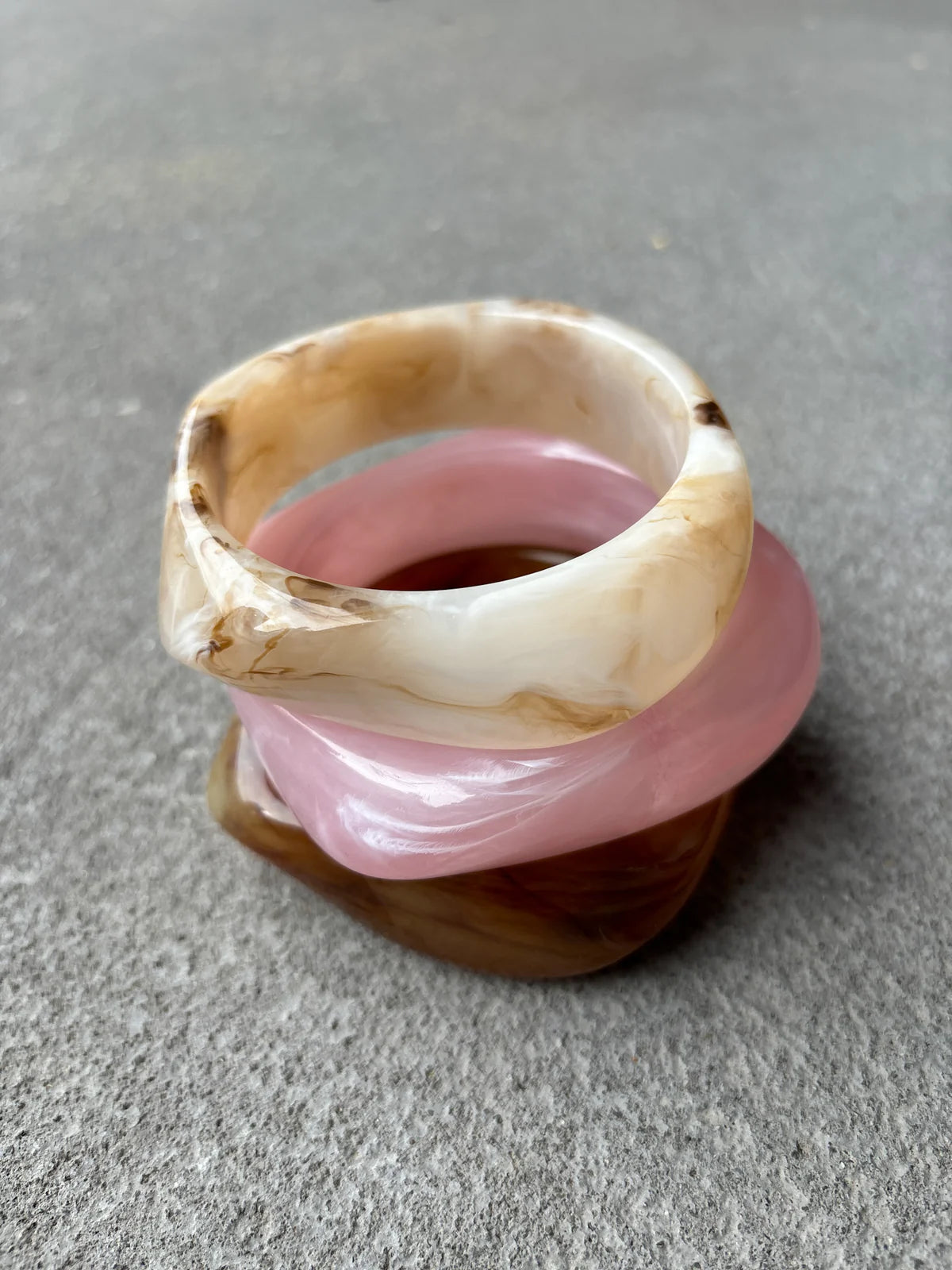 ANGULAR CUFF BANGLE IN PINK