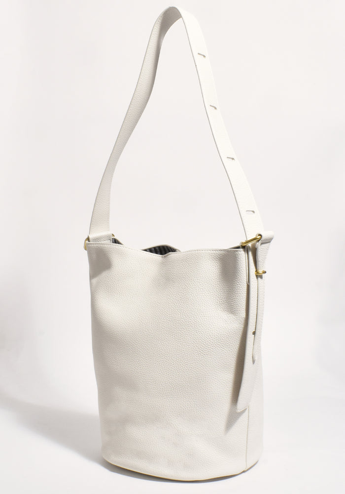 ADORNE JULIETTE SLEEK BUCKET BAG - IVORY