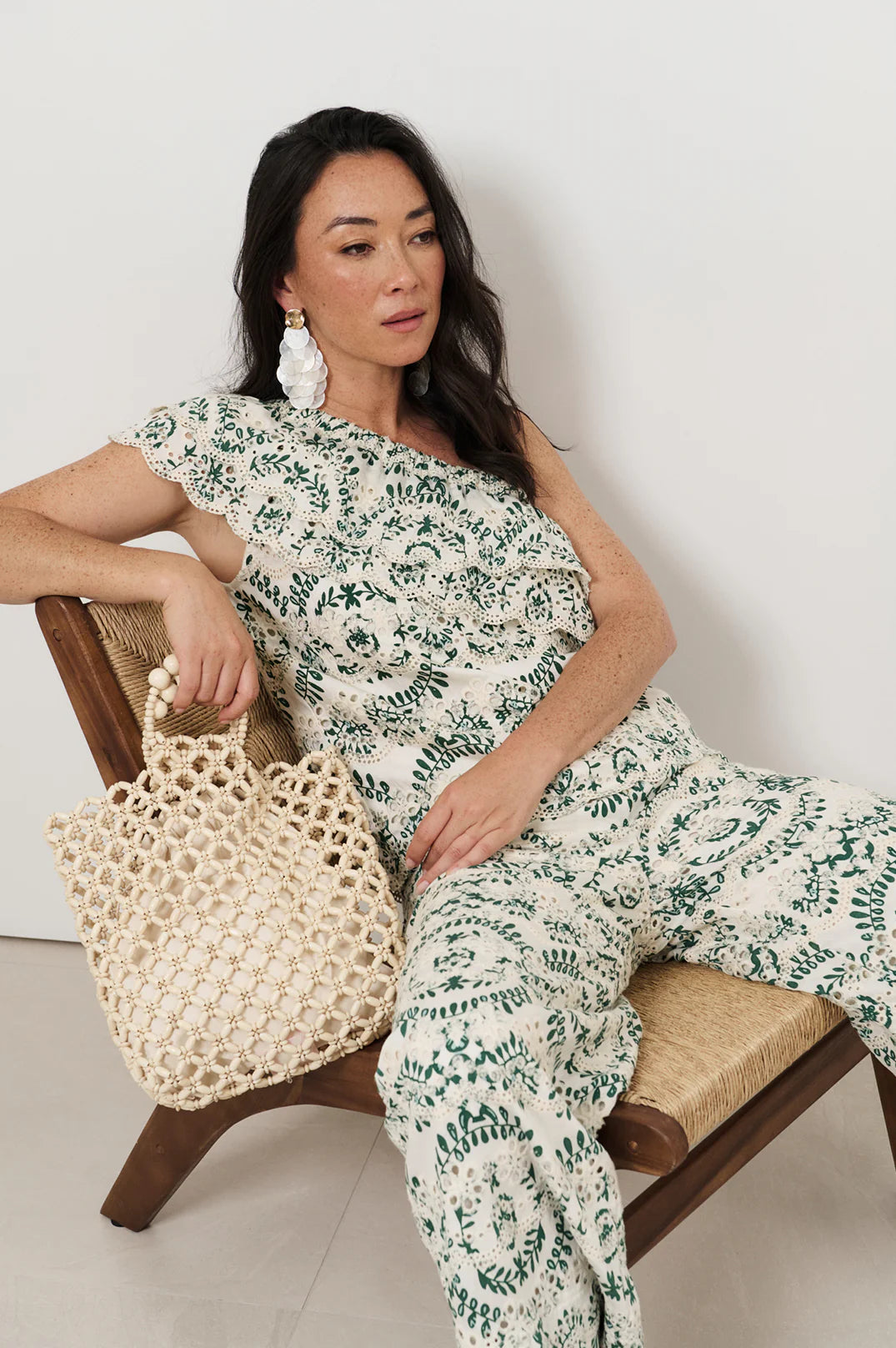 ADORNE WOODEN BEAD BASKET BAG - CREAM