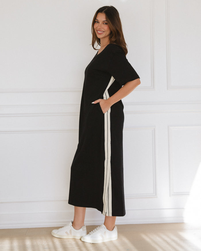 Load image into Gallery viewer, EMERY T-SHIRT DRESS - BLACK