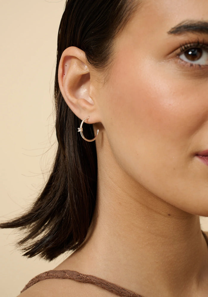 MINIMAL DIAMANTE EARRINGS - SILVER