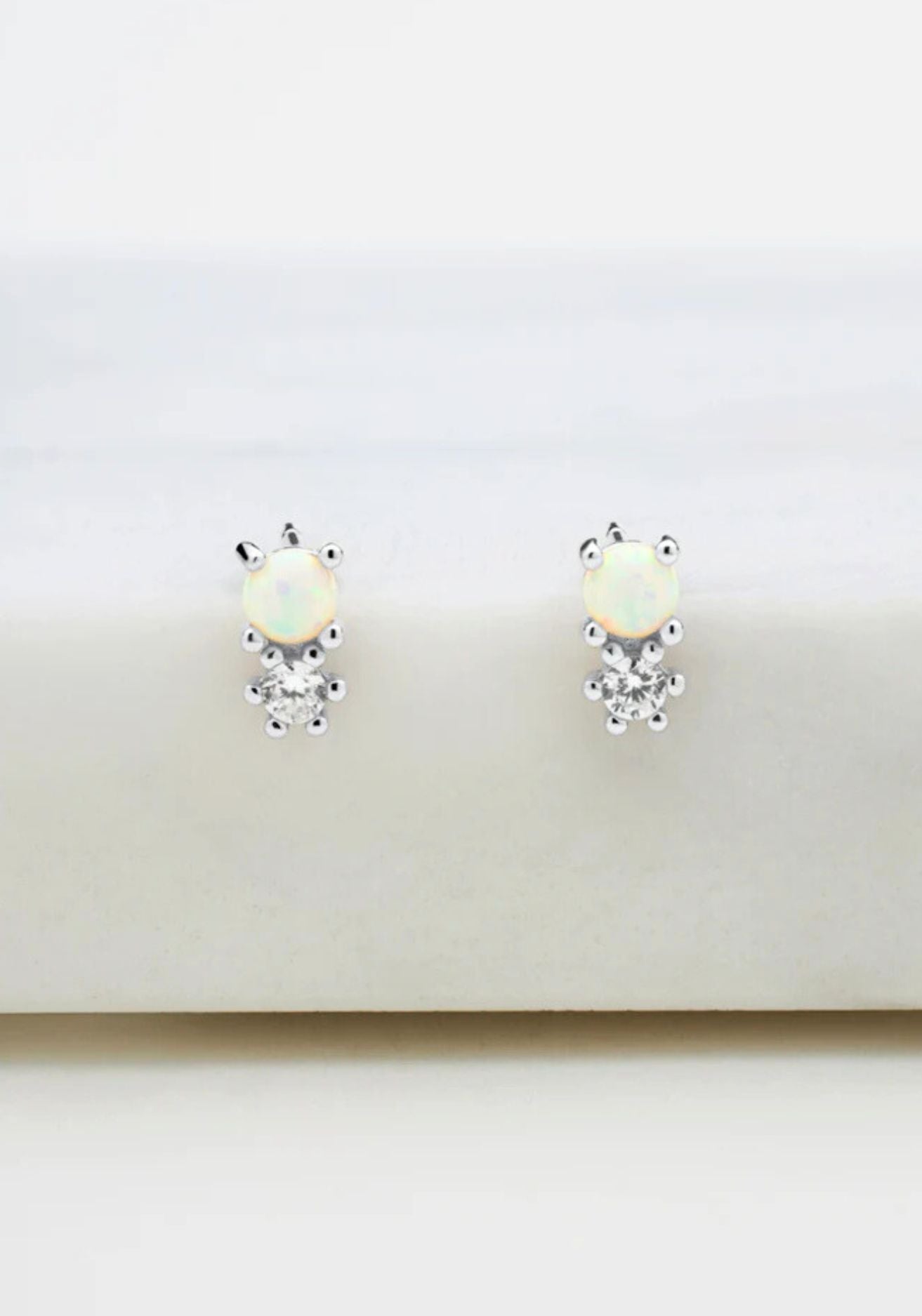ZAFINO OPAL & CRYSTAL CLUSTER STUD - SILVER
