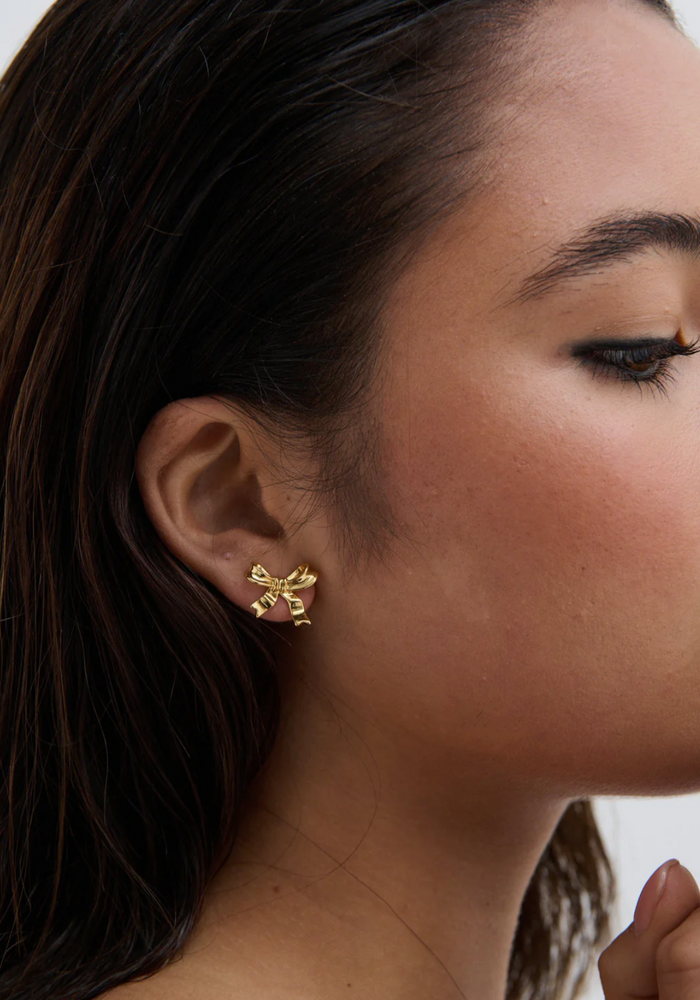 BOW STUD 18K GOLD PLATED EARRINGS