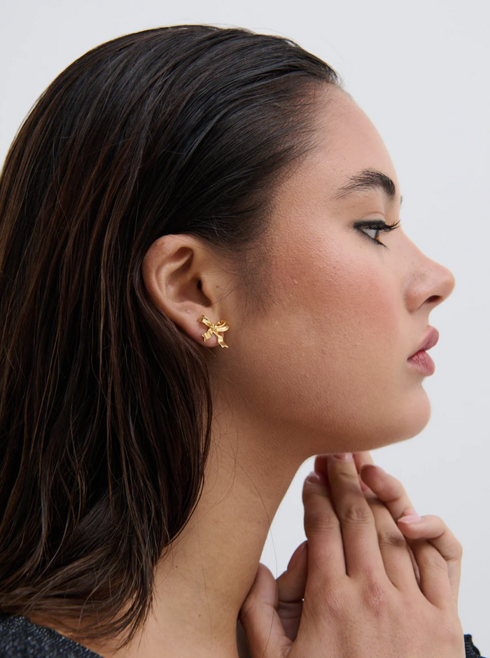 Load image into Gallery viewer, BOW STUD 18K GOLD PLATED EARRINGS