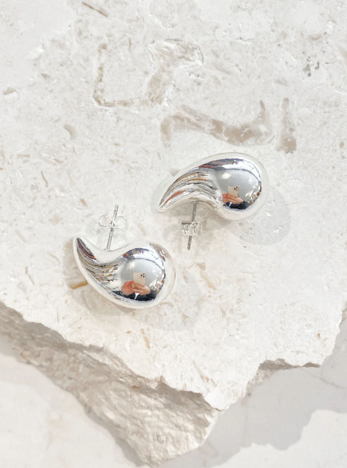 DROPLET STERLING SILVER PLATED EARRINGS