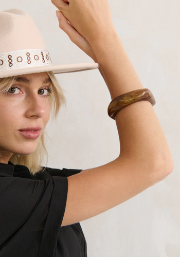 ANGULAR CUFF BANGLE IN MULTI BROWN