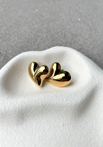 JESSIE HEART STATEMENT EARRINGS - GOLD