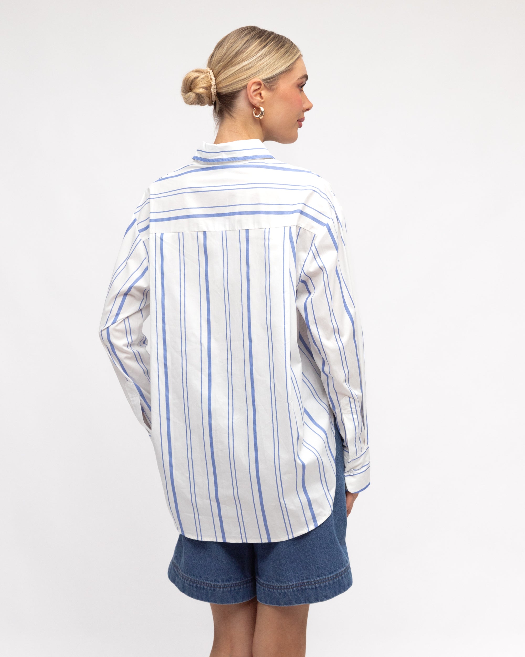 ZANA BUTTON THROUGH SHIRT - WHITE & BLUE