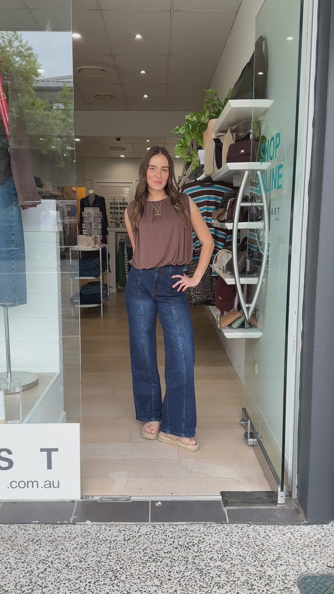 SKYE BUBBLE HEM TOP - CHOCOLATE