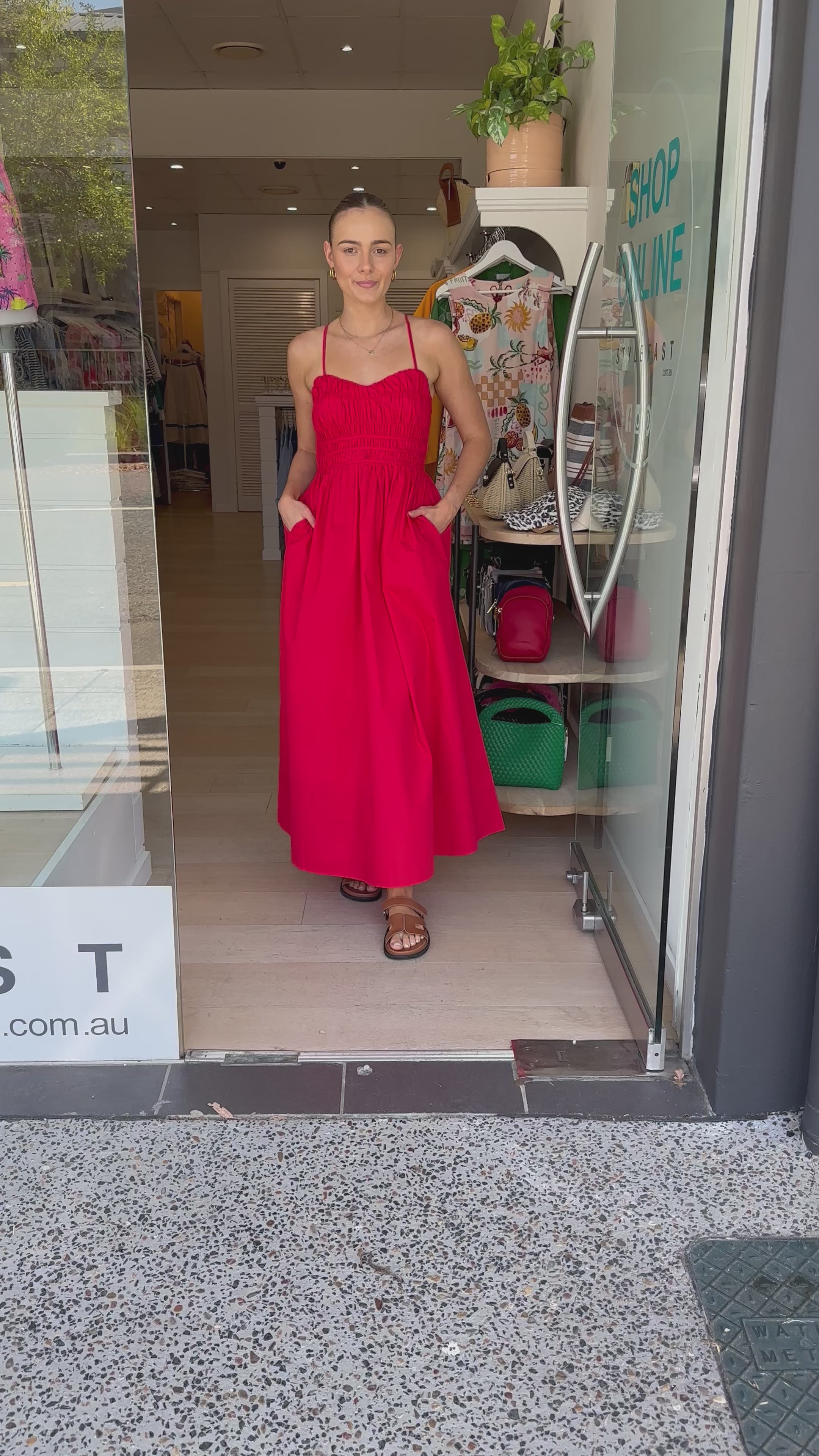 MIA SHIRRED MAXI DRESS - RED