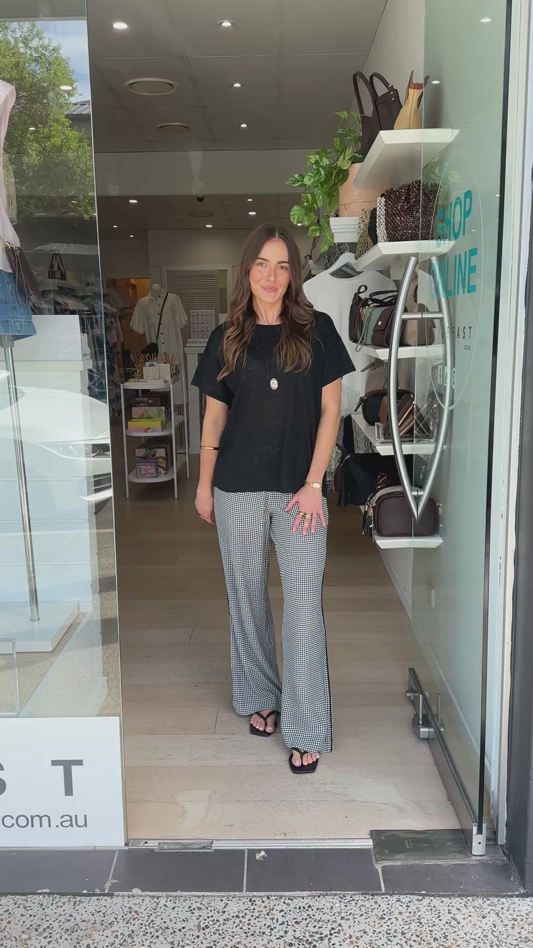 COAST KNIT TEE - BLACK