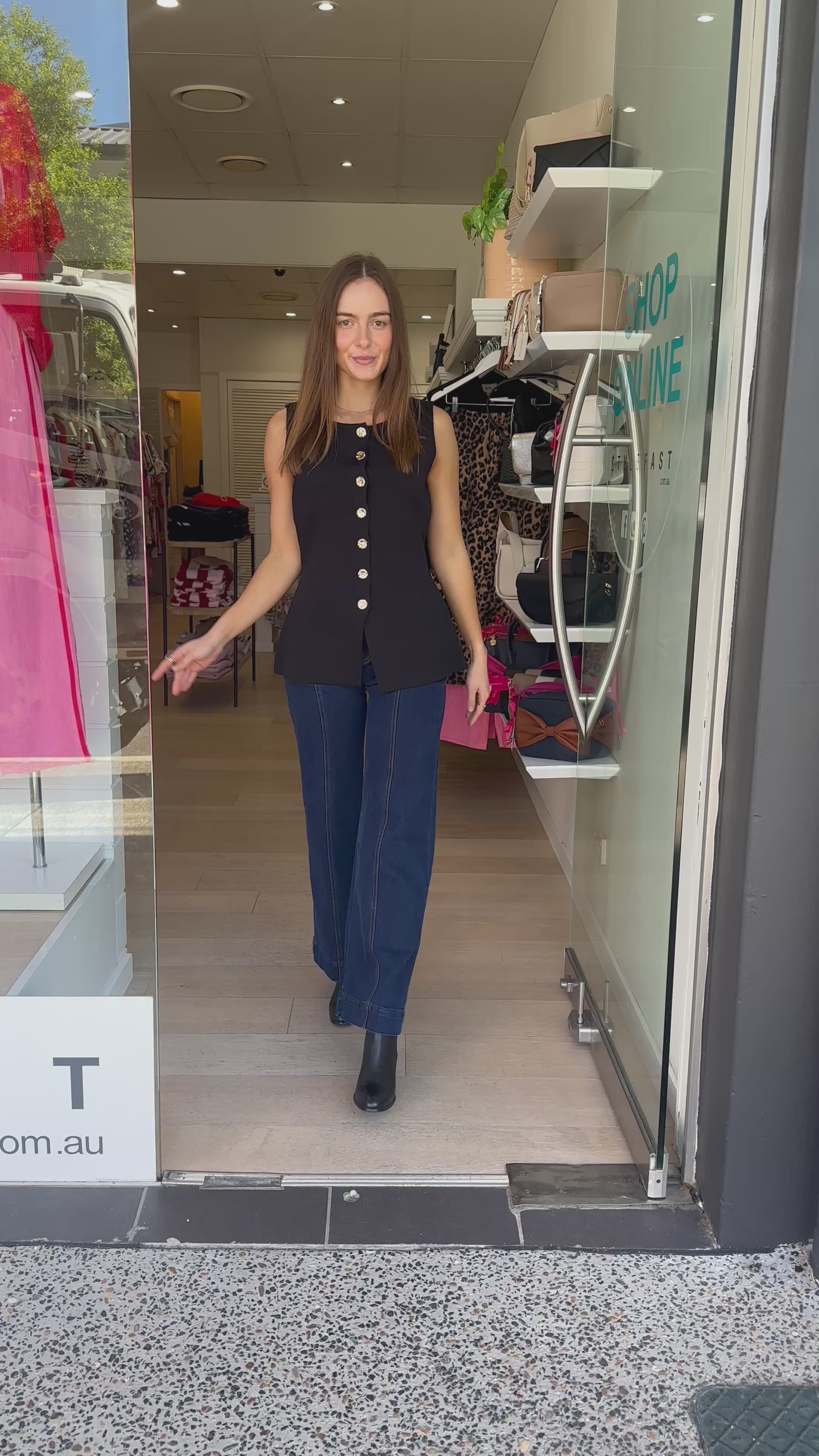DANIA VEST - BLACK