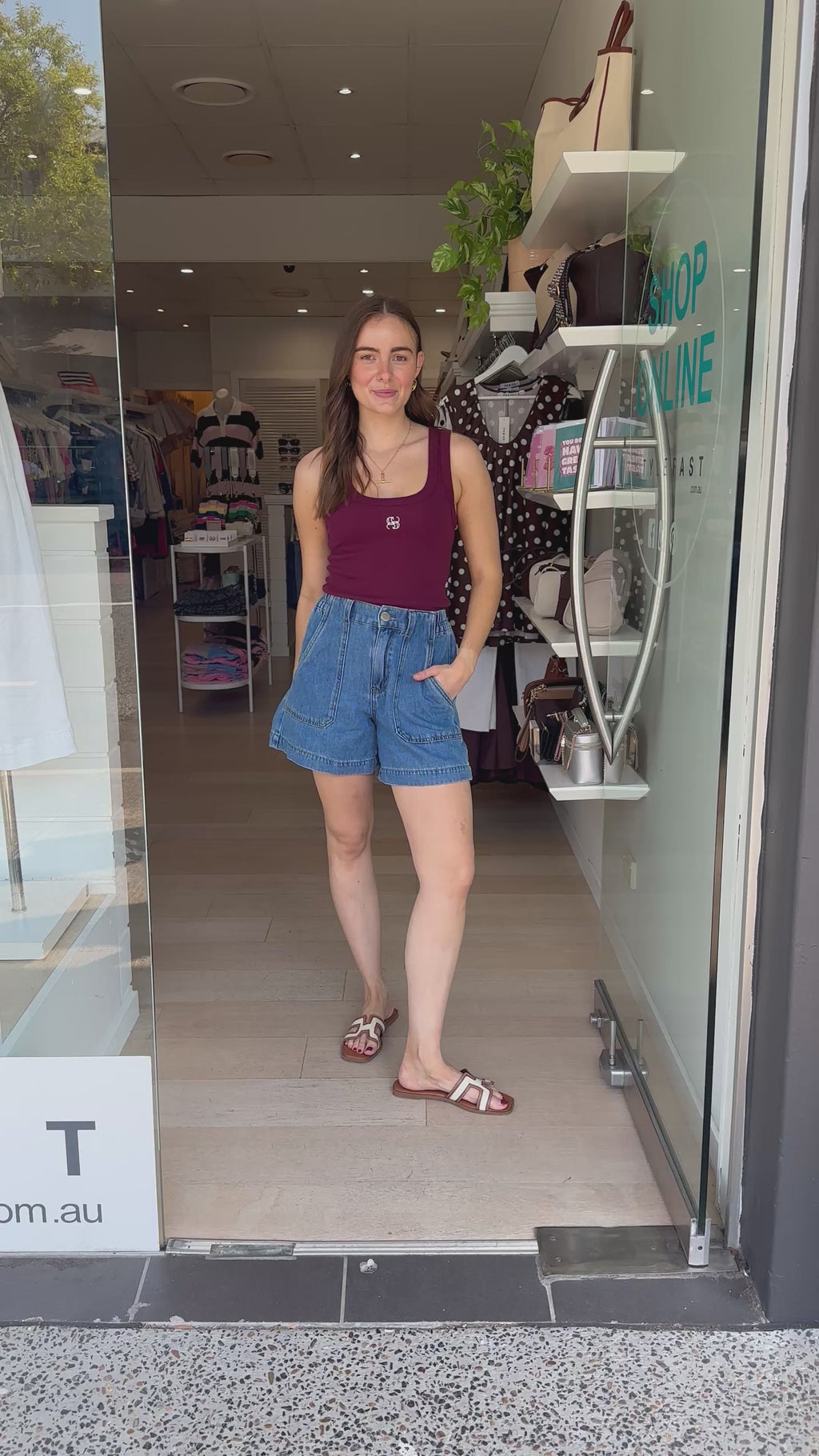 CERES LIFE CONTOUR SCOOP TANK - POMEGRANATE/MONOGRAM