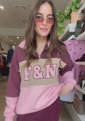 FEATHER + NOISE VARSITY LOGO SWEATER - PINK PLUM