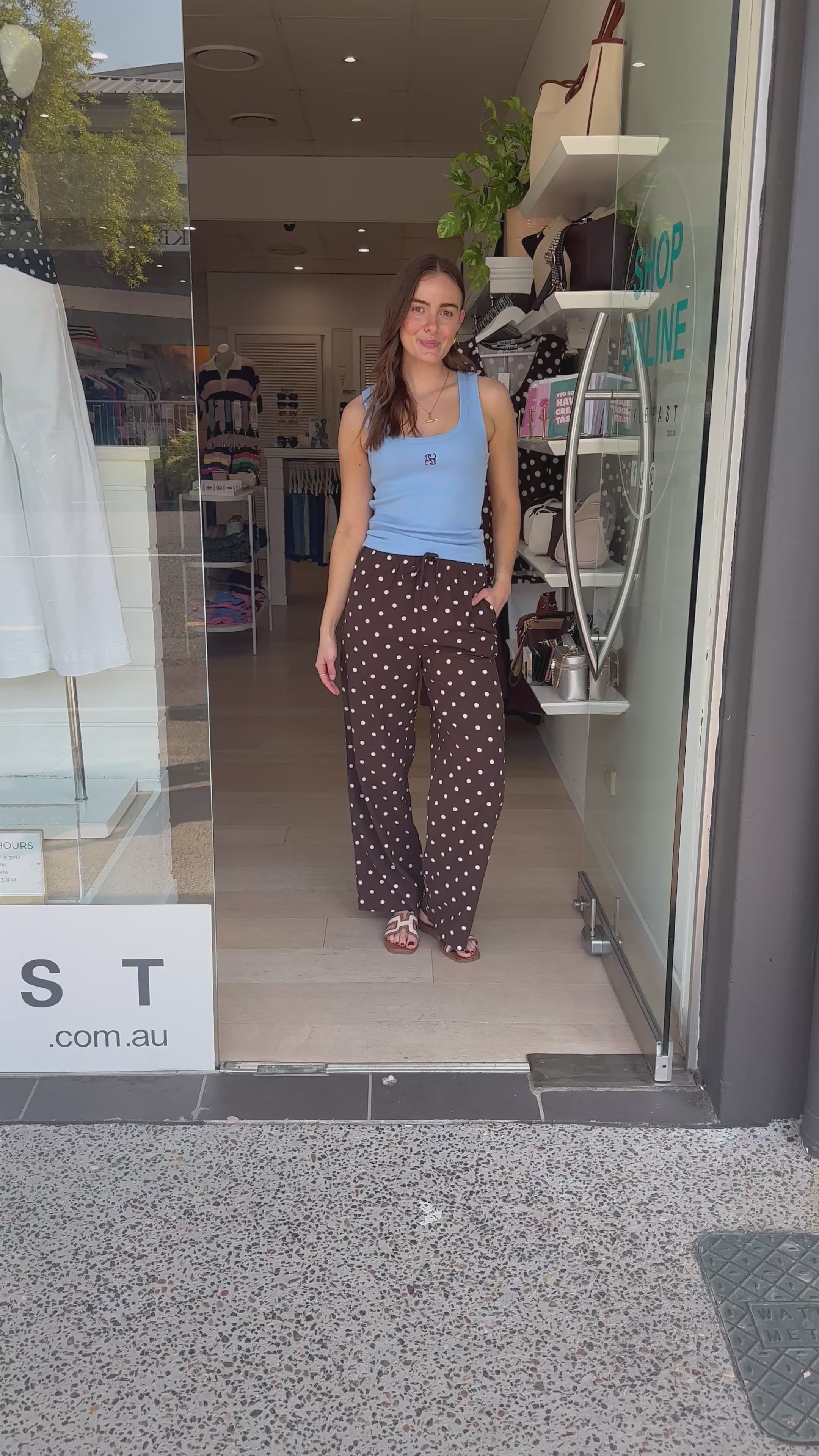 CERES LIFE CONTOUR SCOOP TANK - POWDER BLUE